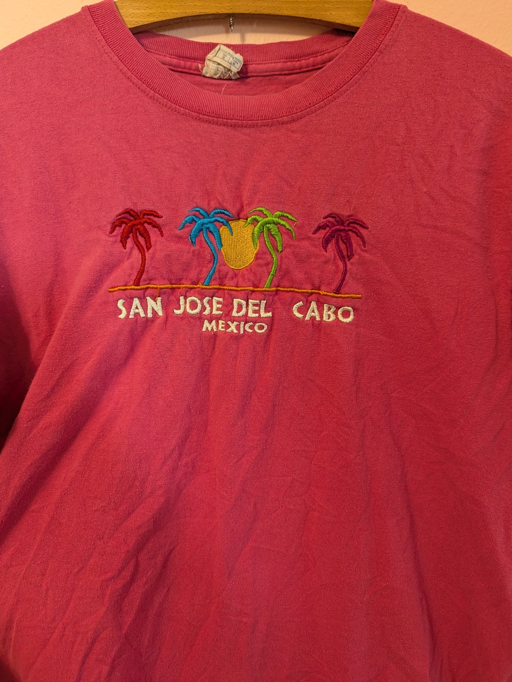 Pink Short-Sleeve Y2K Tourist Graphic Tee with Palm Tree Design - Women - Picture 2 of 6